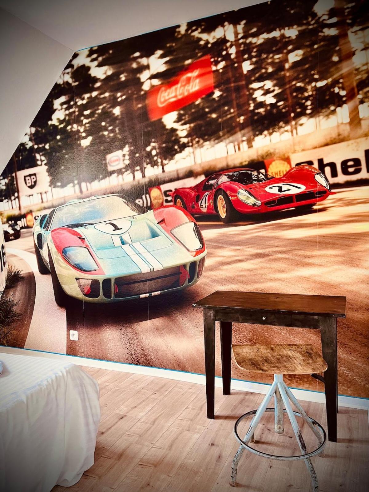 Man Cave Villa เลอม็องส์ ภายนอก รูปภาพ